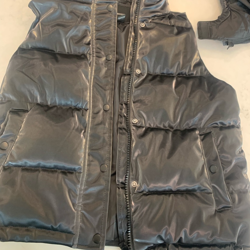 Black with Shine Puffer Vest with detachable hood